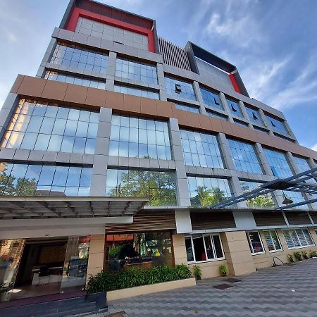 Hotel Sree Gokulam Apartments Guruvāyūr Kültér fotó