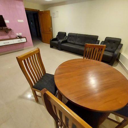 Hotel Sree Gokulam Apartments Guruvāyūr Kültér fotó