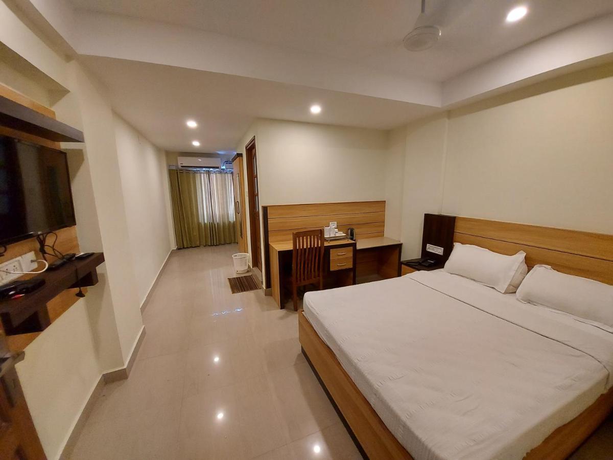 Hotel Sree Gokulam Apartments Guruvāyūr Kültér fotó