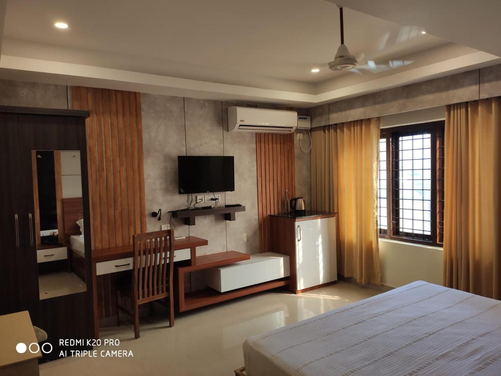 Hotel Sree Gokulam Apartments Guruvāyūr Kültér fotó